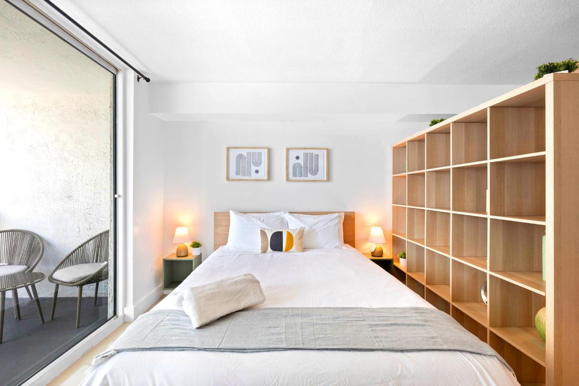 Apartment Beautiful W Breathtaking Views! *